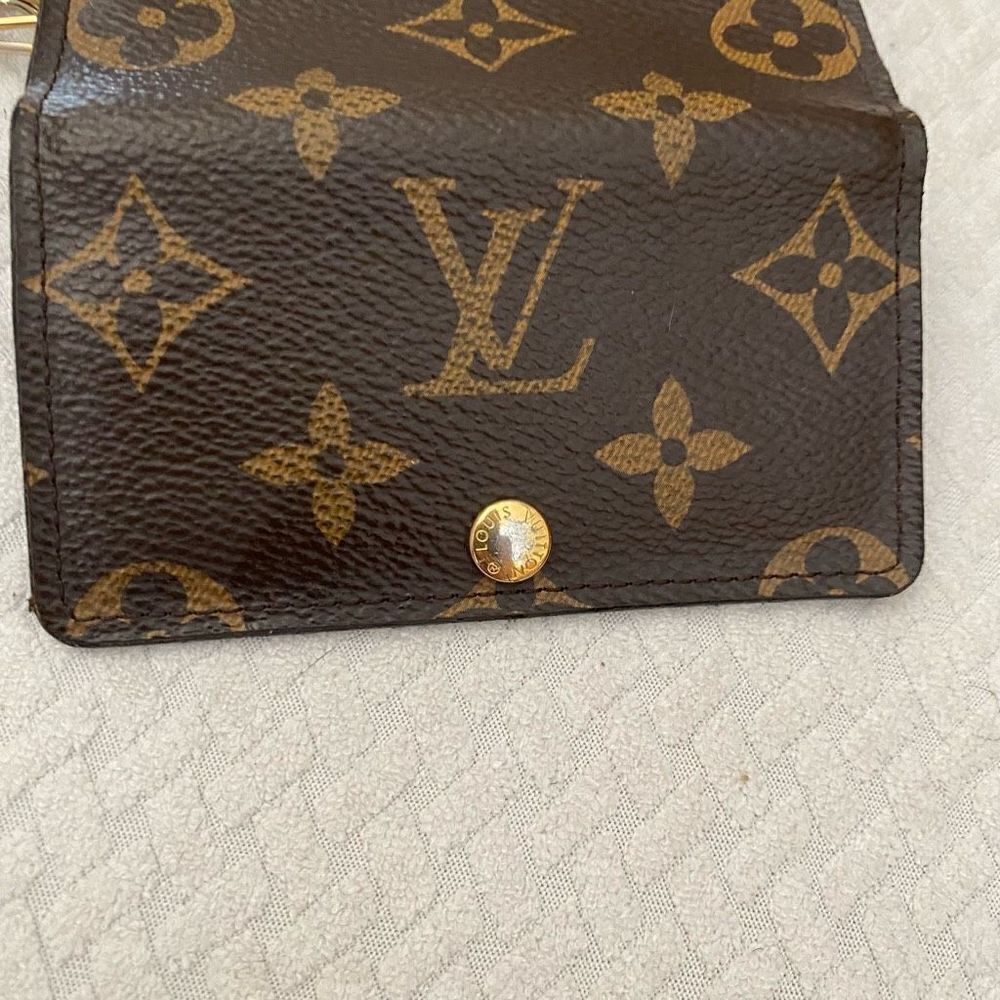Louis Vuitton Monogram 6 Ring Key Case - Picture 12 of 12